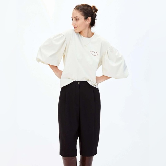 Clare V Drop Shoulder Tee Women’s Large Embroidered Lips Puff Sleeve Cream Poppy - Picture 1 of 14